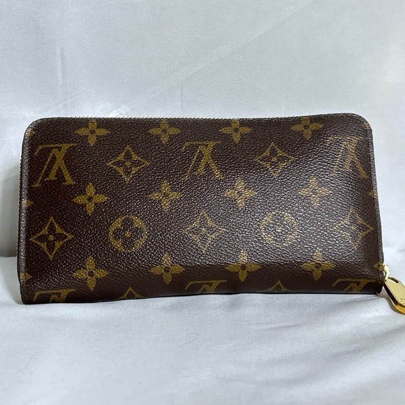 Louis Vuitton Zippy Wallet full size with authentication - Picture 11 of 16